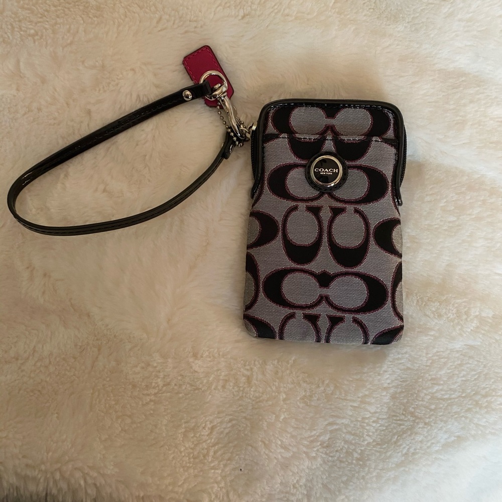 Coach phone holder/wristlet